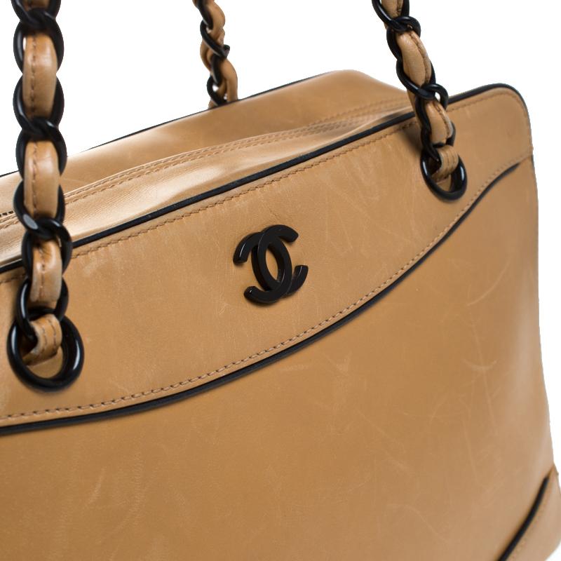 Chanel Light Brown Leather Resin Chain Medium Vintage Shoulder Bag 2