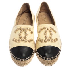 Chanel Light Cream/Black Leather CC Camellia Stud Flat Espadrilles Size 39