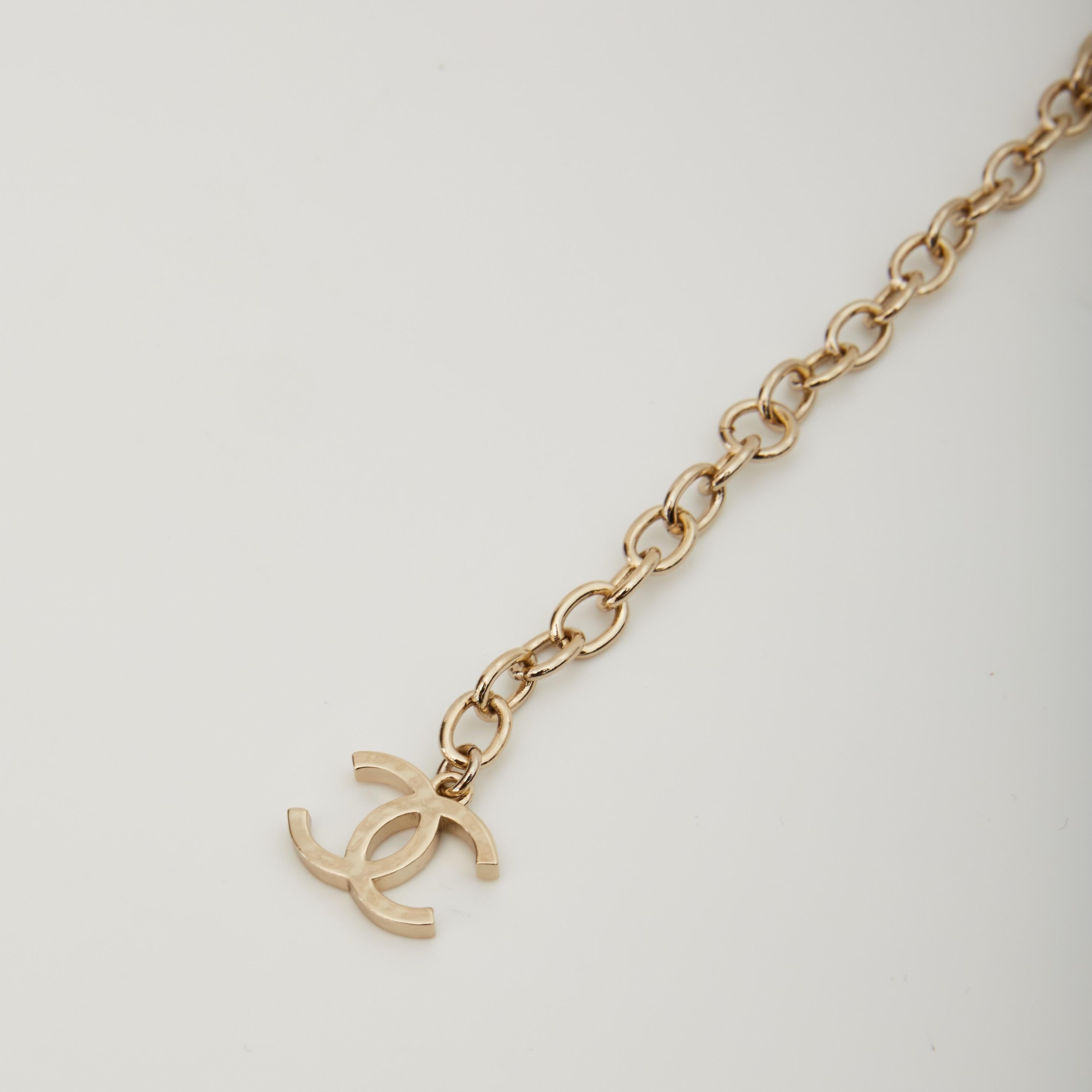 Chanel Light Gold CC Turnlock Mini Hearts Bracelet (2022) For Sale at