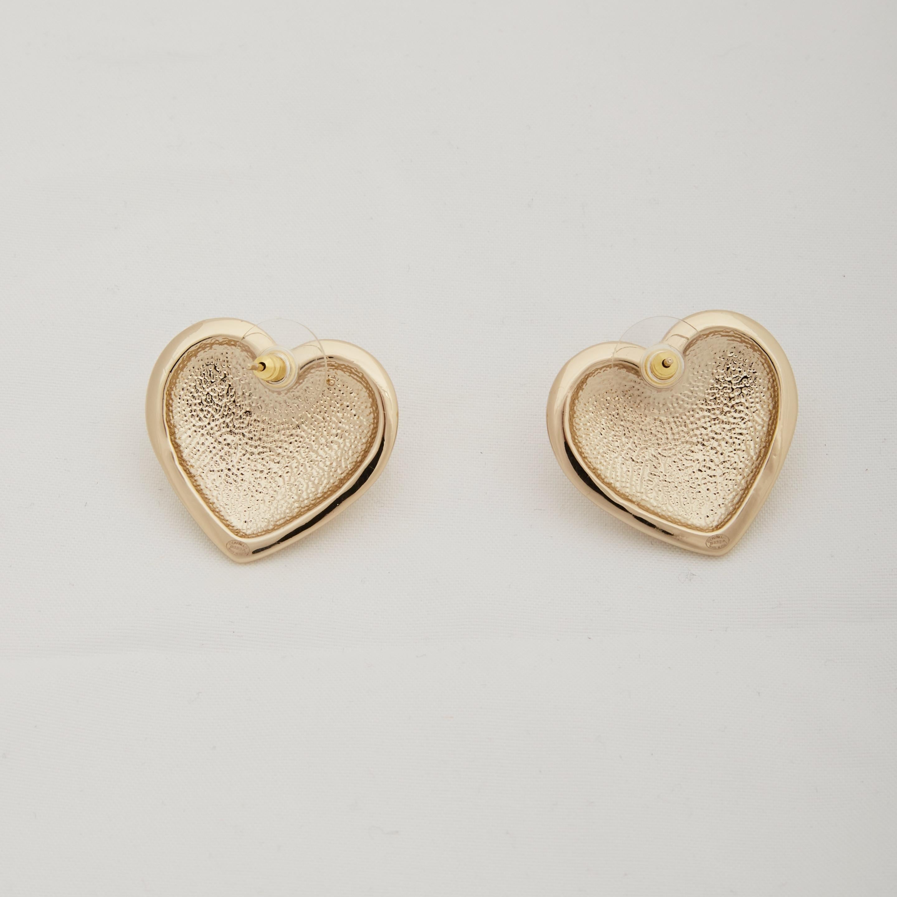 gold heart chanel earrings