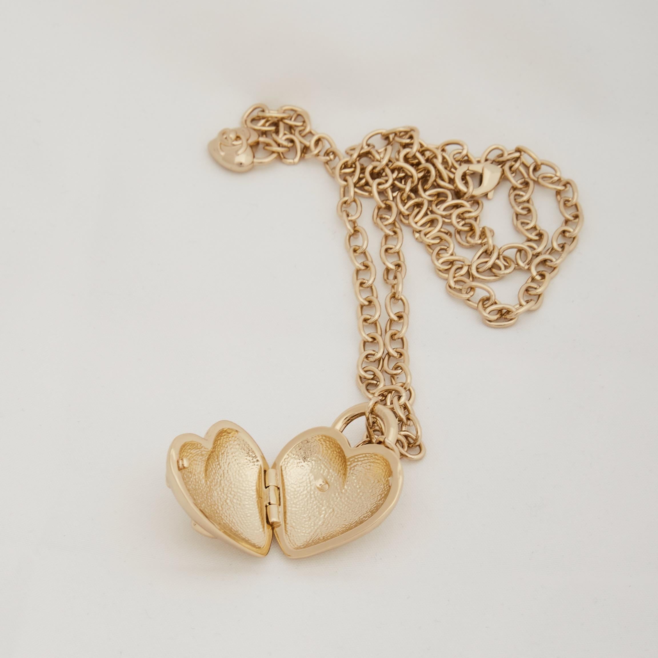 chanel heart locket necklace