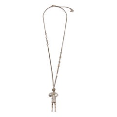Chanel Hellgold Metall Coco Mademoiselle Figuren-Anhänger-Halskette