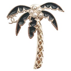 Chanel Light Gold Palm Tree Pearl Pin