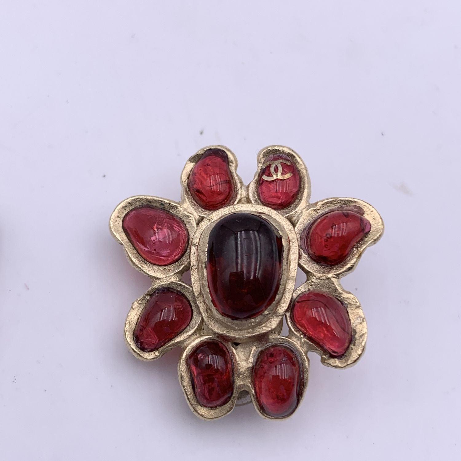 Chanel Light Gold Red Glass Cabochon Flowers Earrings In Good Condition In Rome, Rome