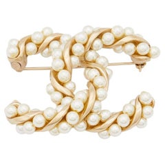 Chanel Light Gold Tone & Faux Pearl Twisted Brooch