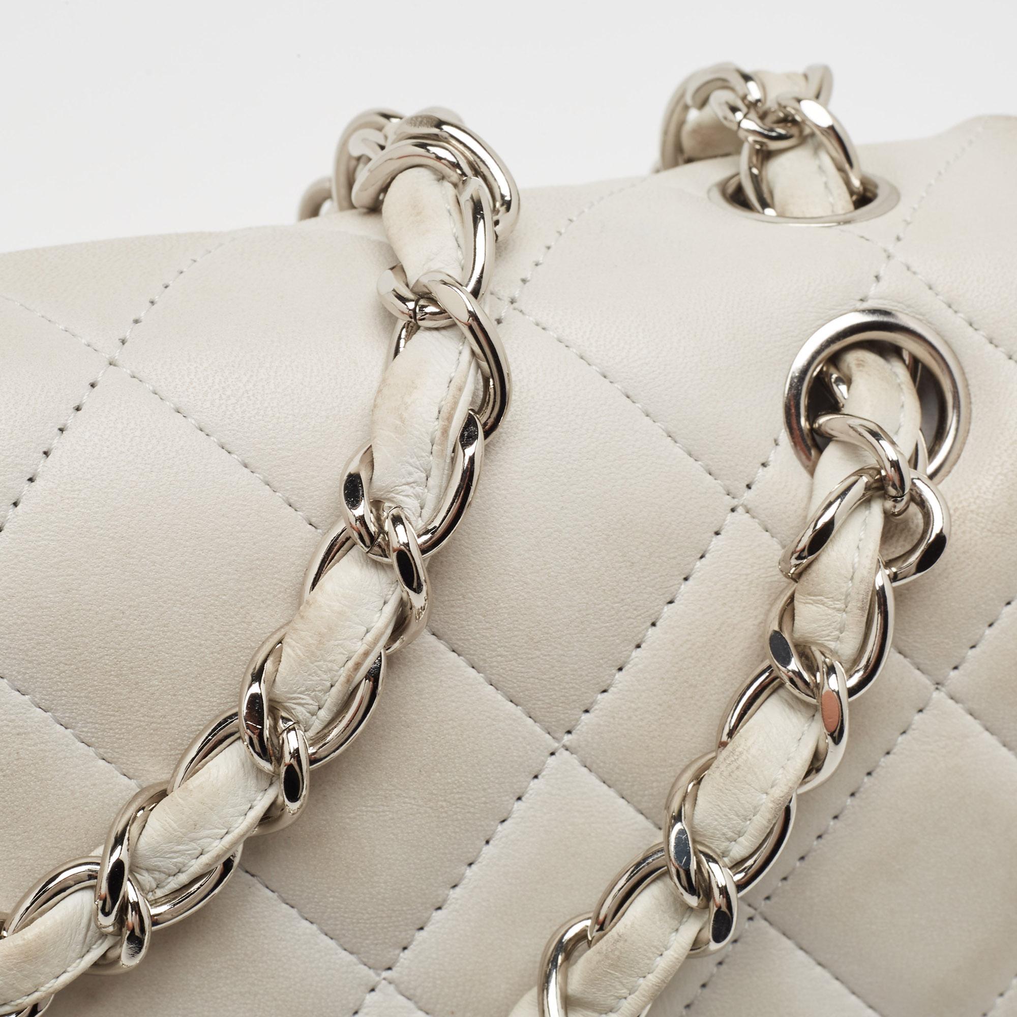 Chanel Light Grey Quilted Leather Jumbo Classic Double Flap Bag For Sale 8