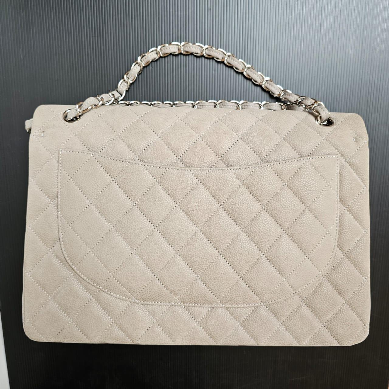 Chanel  Light Grey Wet Caviar Quilted Maxi Double Flap Bag For Sale 4