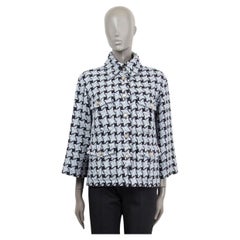 CHANEL light & navy blue cotton 2019 19B HOUNDSTOOTH TWEED Jacket 38 S