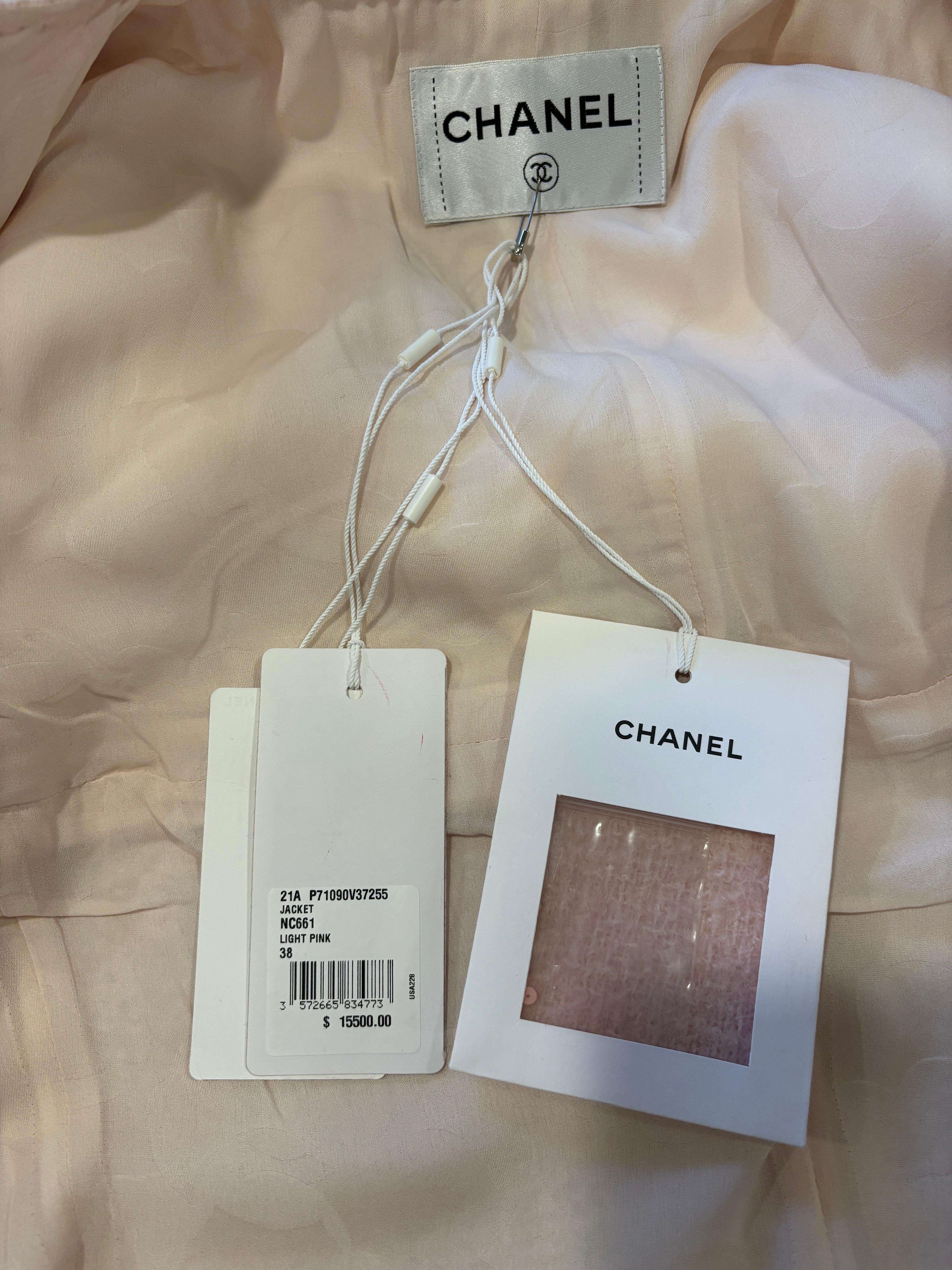 Chanel Blazer rose clair/Taille 38/Nouveau avec étiquettes/Automne 2021 en vente 7