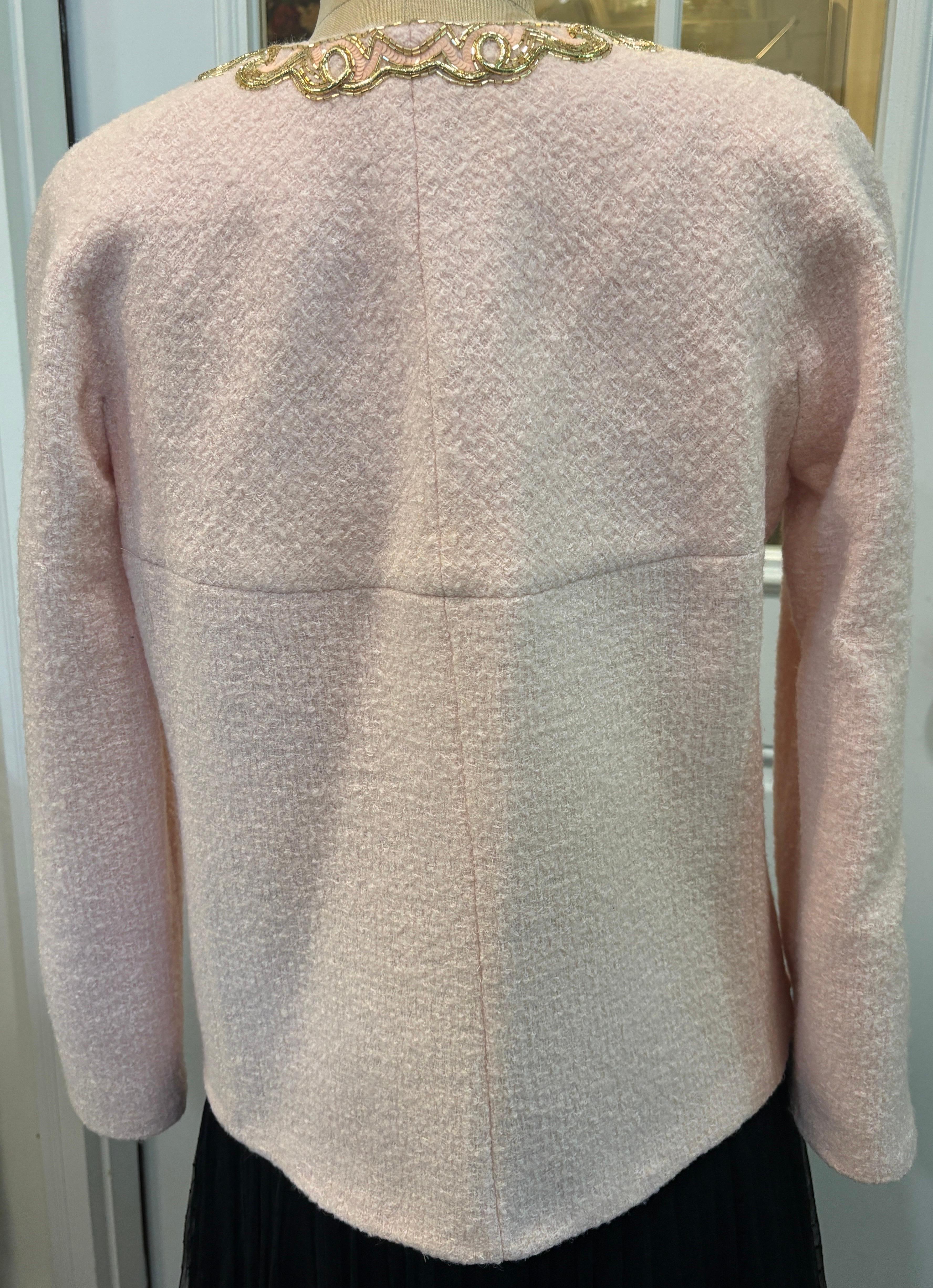 Chanel Blazer rose clair/Taille 38/Nouveau avec étiquettes/Automne 2021 Neuf - En vente à Bernardsville, NJ