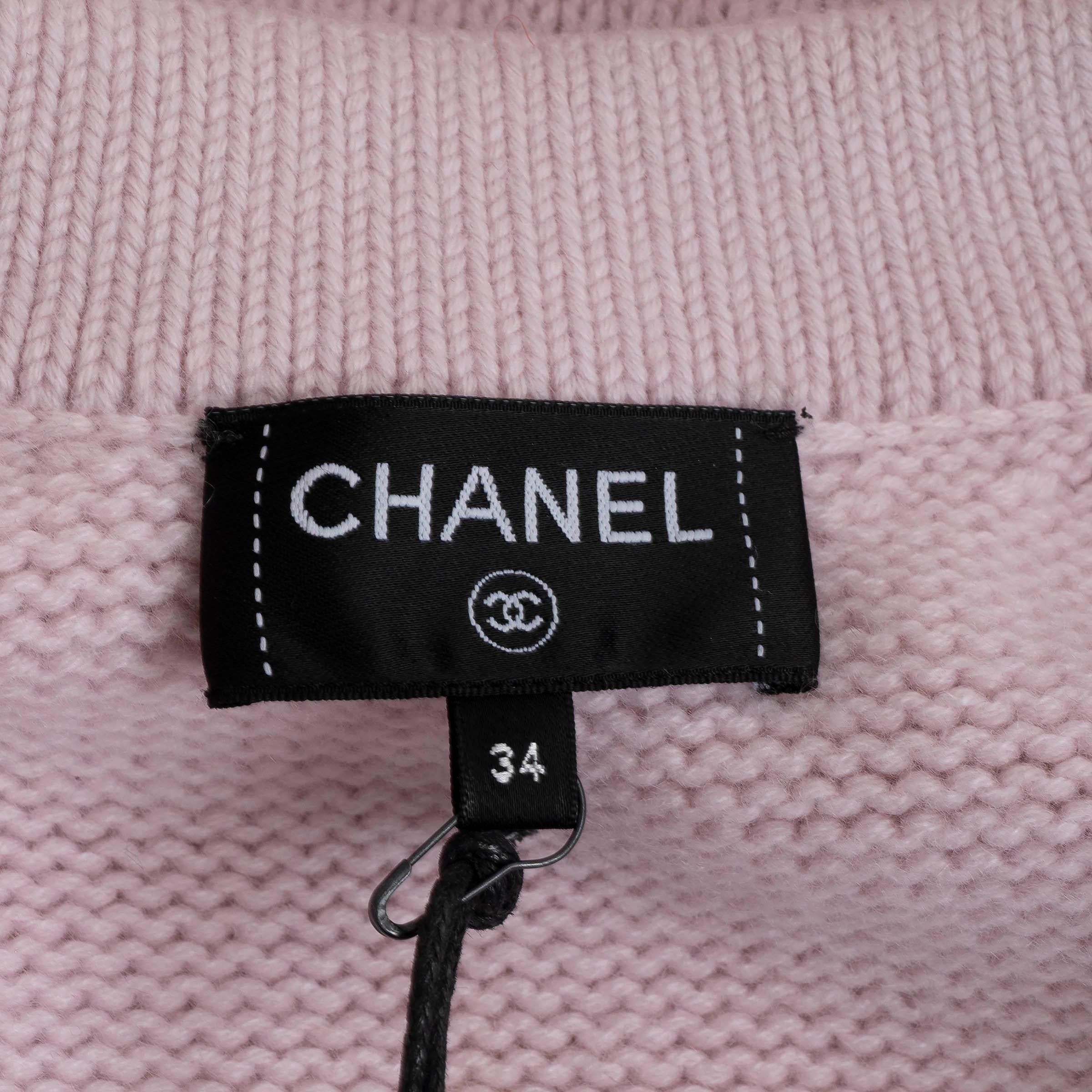 Chanel rosa chiaro in cashmere 22B INCON BUTTON OVERSIZED KNIT Jacket 34 M. in vendita 1