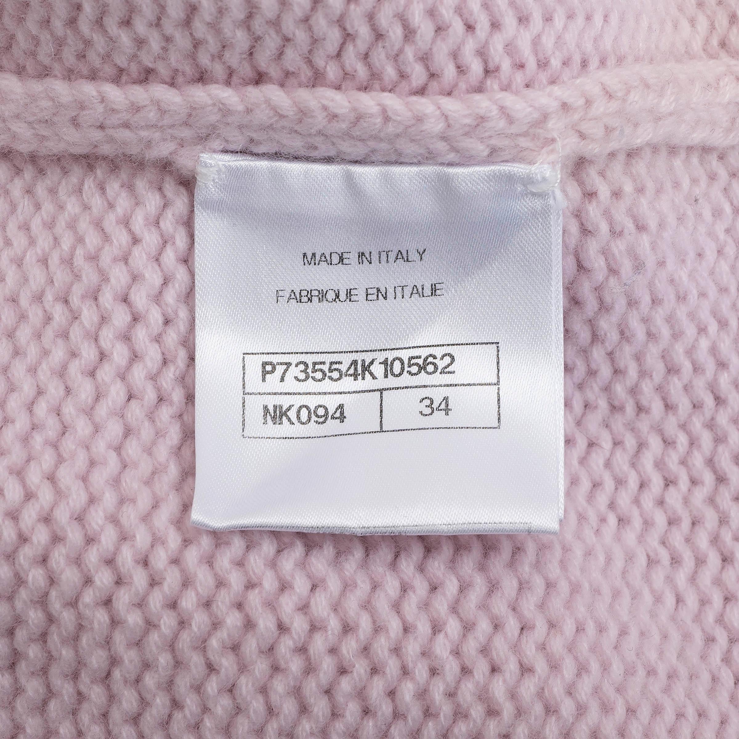 Chanel rosa chiaro in cashmere 22B INCON BUTTON OVERSIZED KNIT Jacket 34 M. in vendita 2