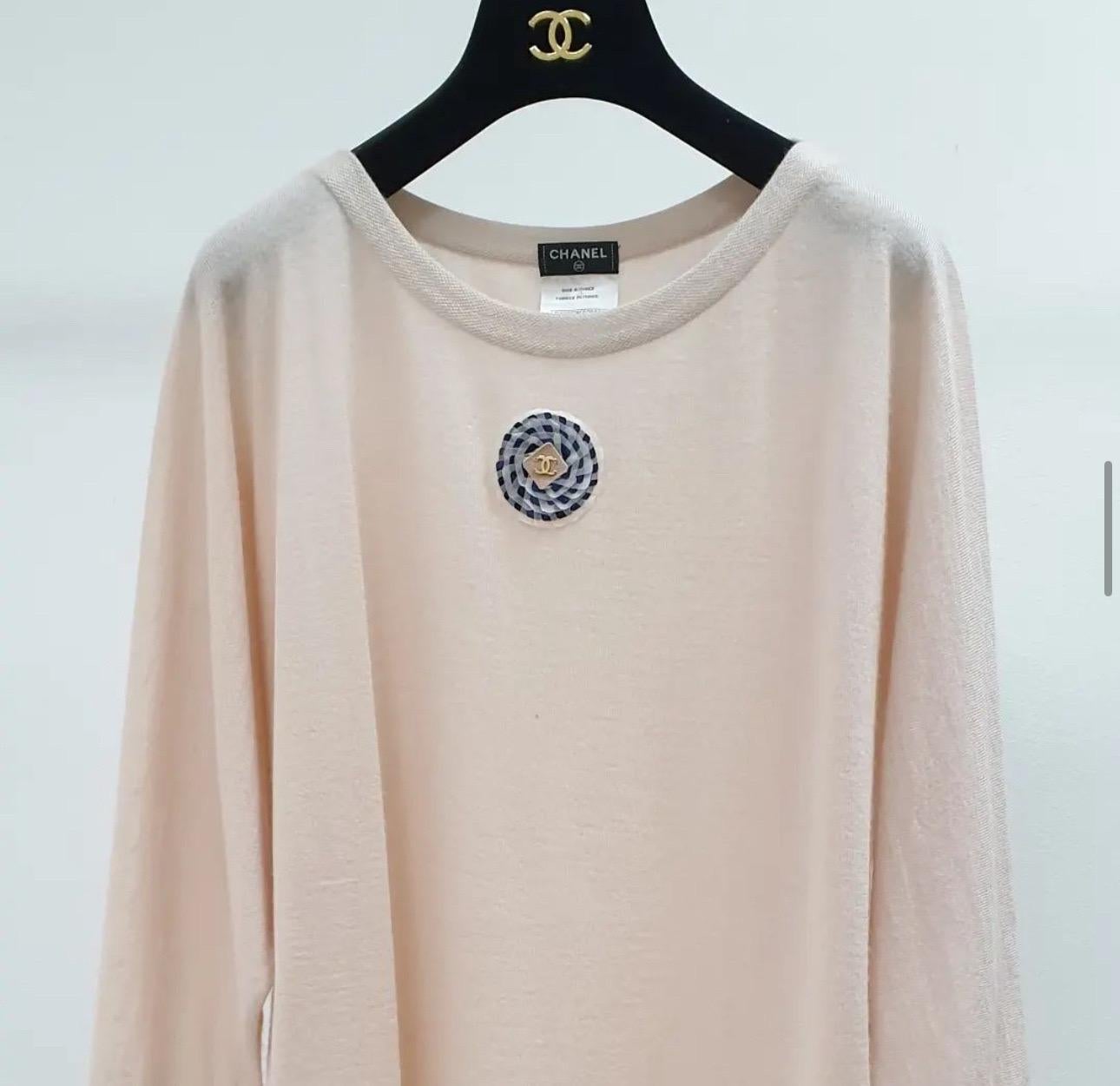 Chanel Hellrosa Kaschmir CC Logo Top Pullover Jumper Top Herren im Angebot