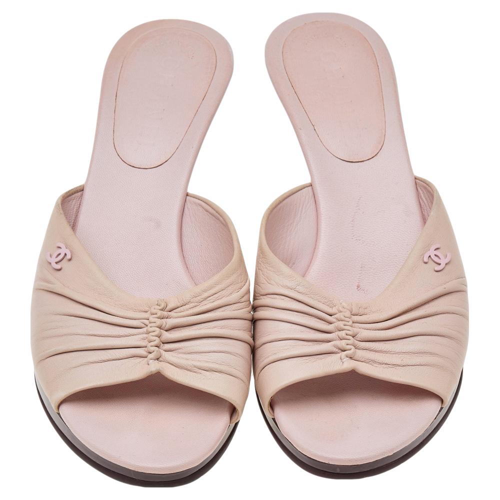 Women's Chanel Light Pink Leather Open Toe Mule Sandals Size 39