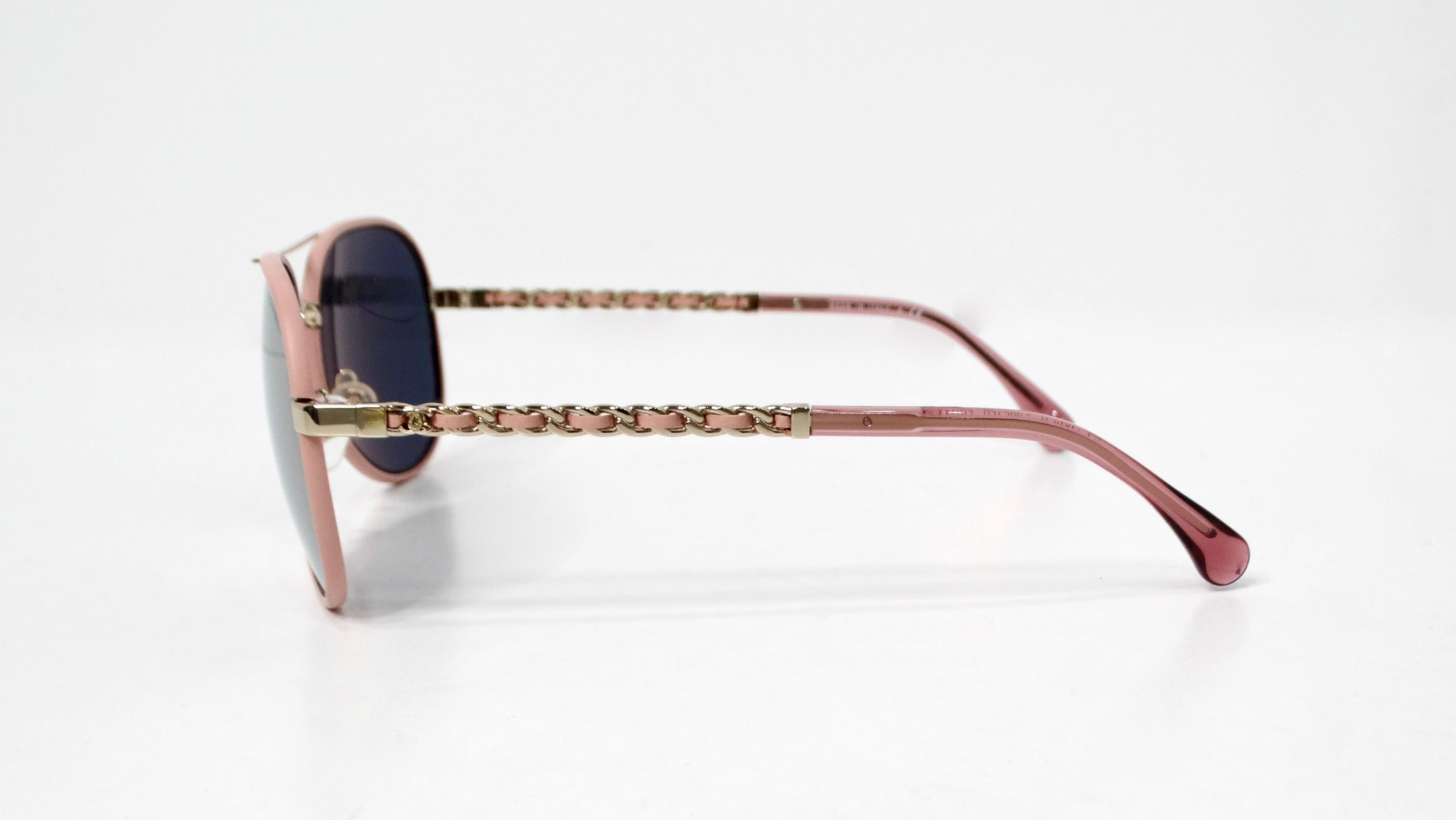 Chanel Light Pink Metal Polarized Pilot Winter Aviator Sunglasses In Good Condition For Sale In Scottsdale, AZ