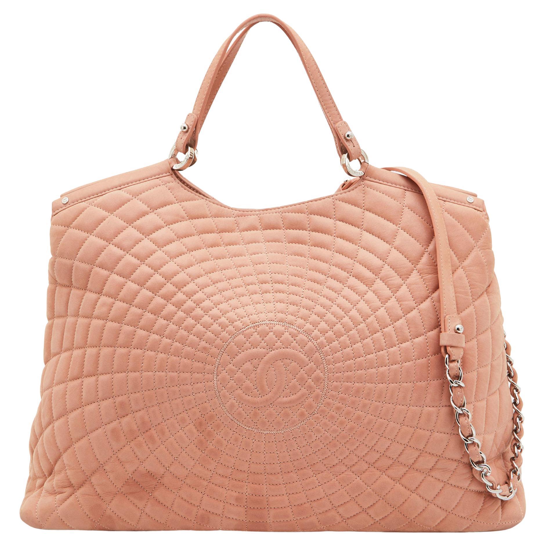 Chanel Light Pink Quilted Iridescent Leather Large Sea Hit Tote For Sale