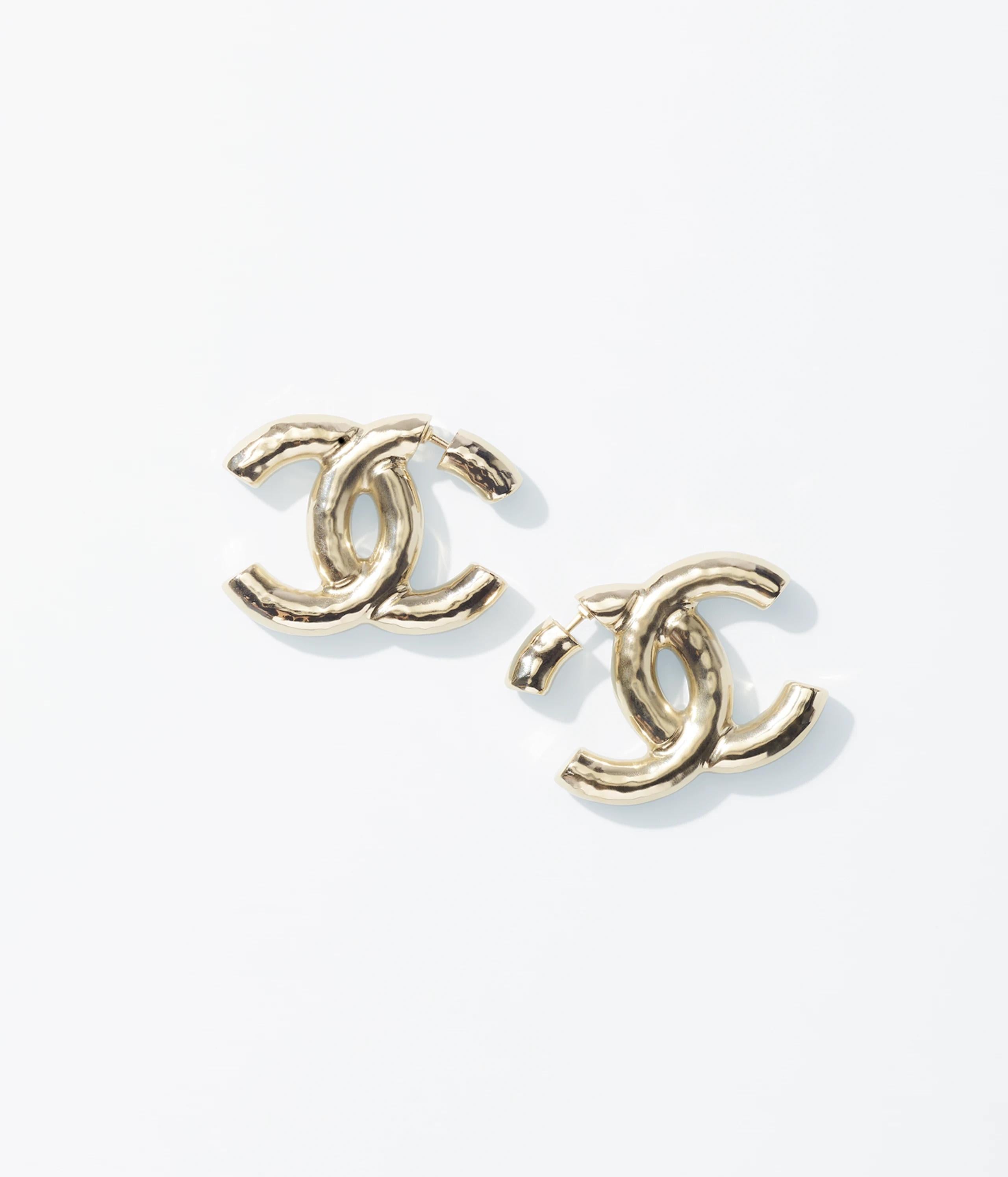 Women's or Men's Chanel Light Silver CC Earrings AB7576 (2022)