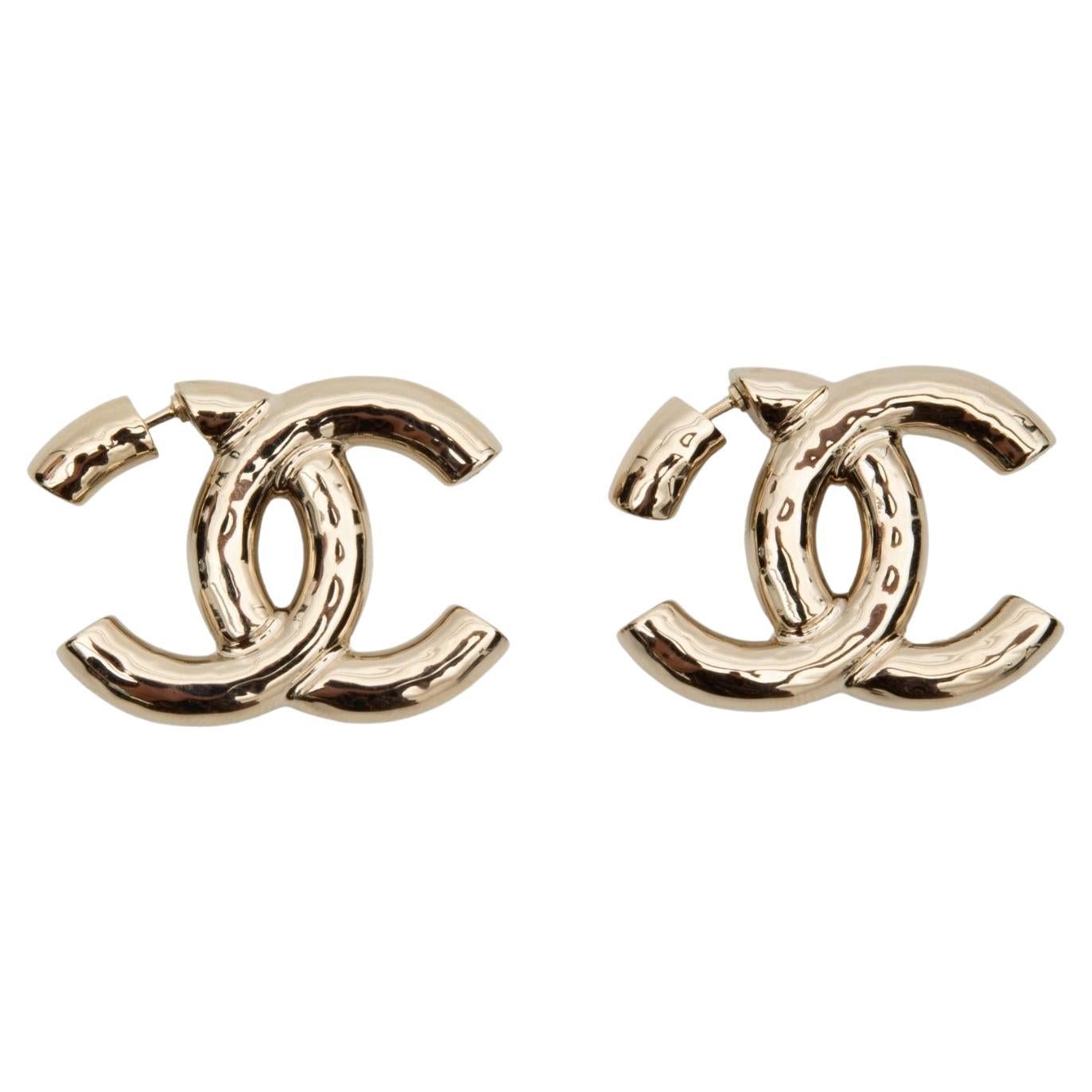Chanel Light Silver CC Earrings AB7576 (2022) at 1stDibs
