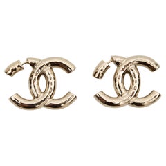 Chanel Light Silver CC Earrings AB7576 (2022)