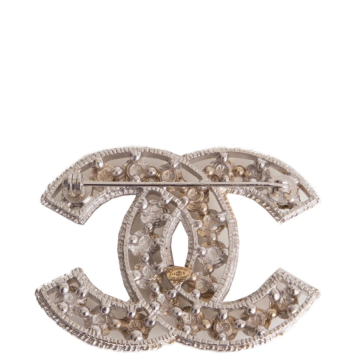 broche chanel faux