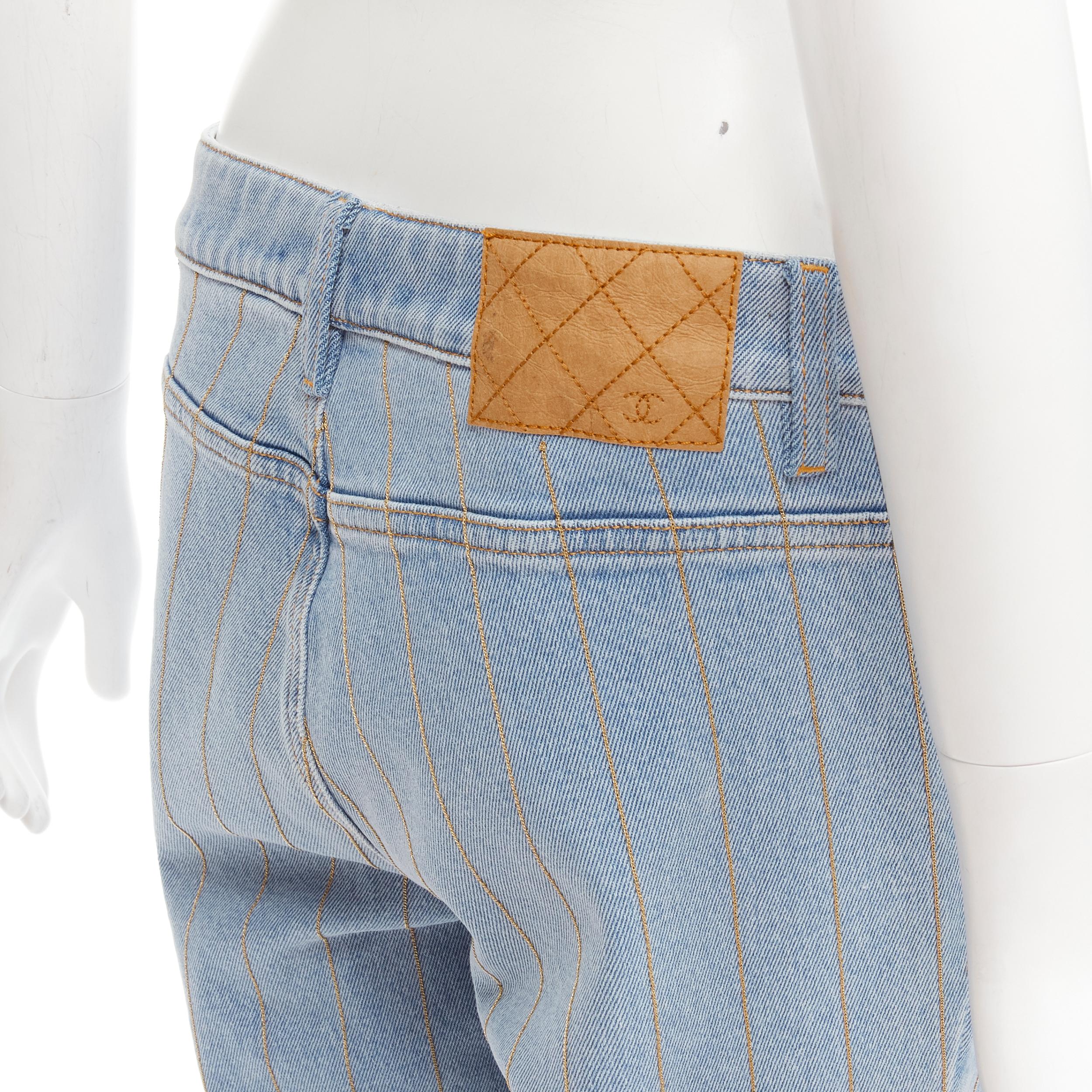 CHANEL light washed blue denim gold chain embroidery straight leg jeans FR40 M
Brand: Chanel
Material: Cotton
Color: Blue
Pattern: Striped
Closure: Zip Fly
Extra Detail: Champagne-tone hammered CC button. Concealed zip fly. Double patch front
