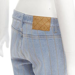 CHANEL Hell gewaschene Jeans aus blauem Denim mit goldener Kettestickerei mit geradem Bein FR40 M