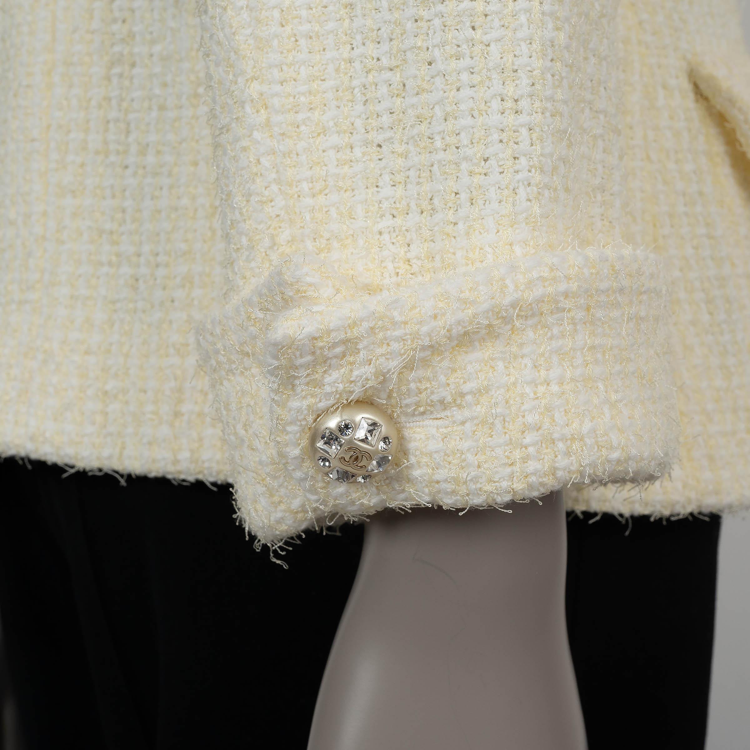 CHANEL light yellow 23S COLLARLESS TWEED Coat Jacket 46 fits L For Sale 2