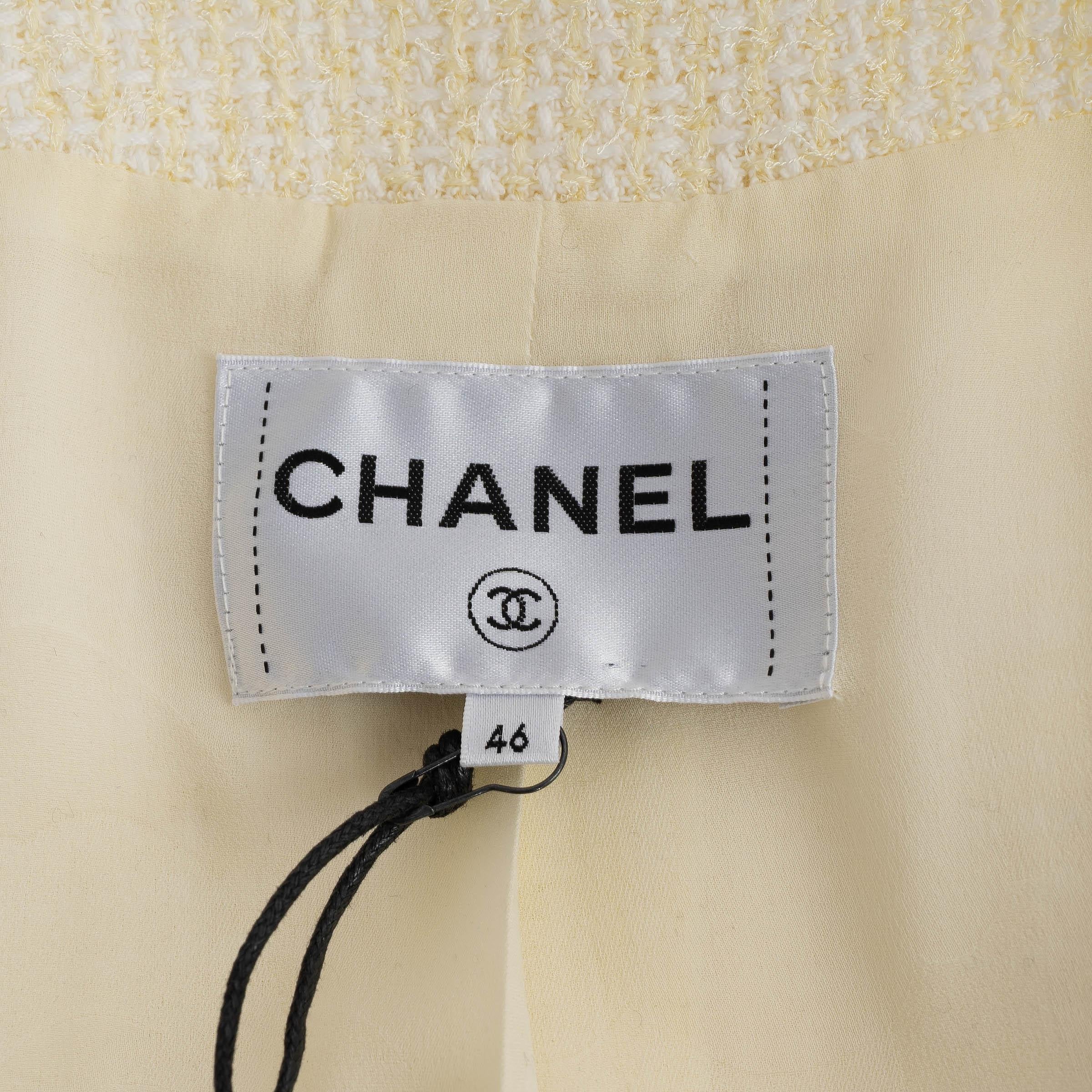 CHANEL light yellow 23S COLLARLESS TWEED Coat Jacket 46 fits L For Sale 3