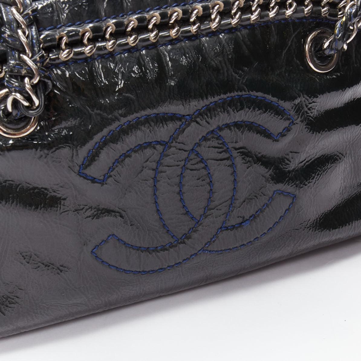CHANEL Ligne Bowler black patent leather CC woven chain satchel bag For Sale 2