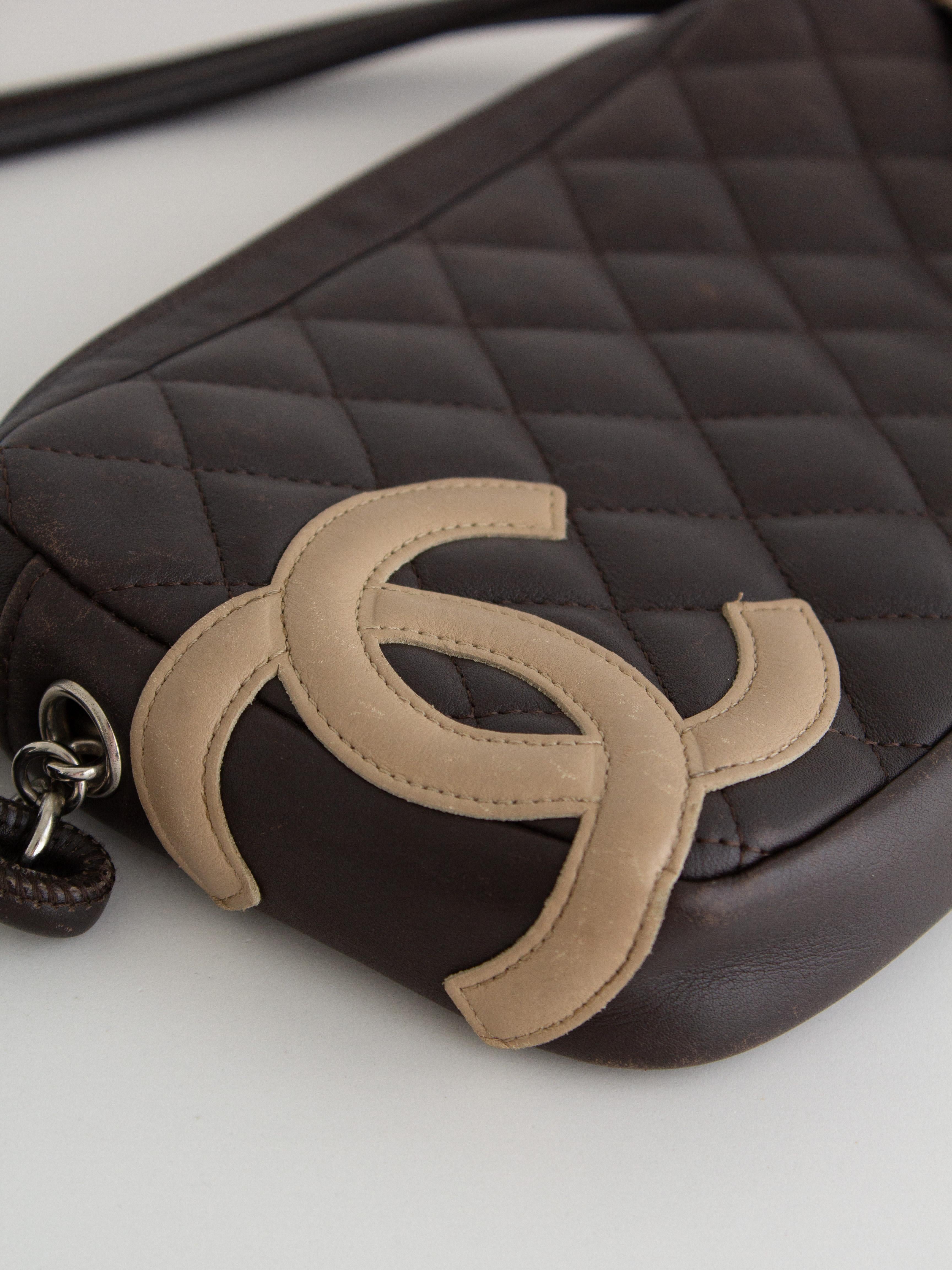 Chanel Ligne Cambon Pochette Schokoladenbraun Beige Logo Tasche im Angebot 1