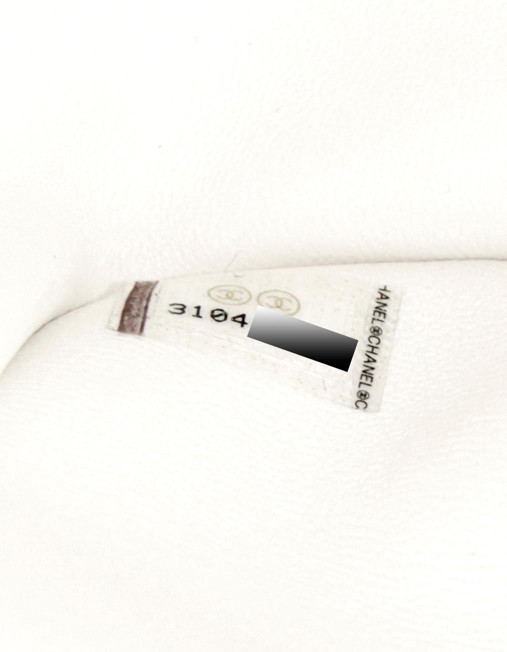 Chanel Klassische Jumbo-Tasche mit doppelter Klappe aus gestepptem weißem Kaviarleder, NEU Damen im Angebot