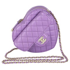 Chanel Heart Bag - 35 For Sale on 1stDibs
