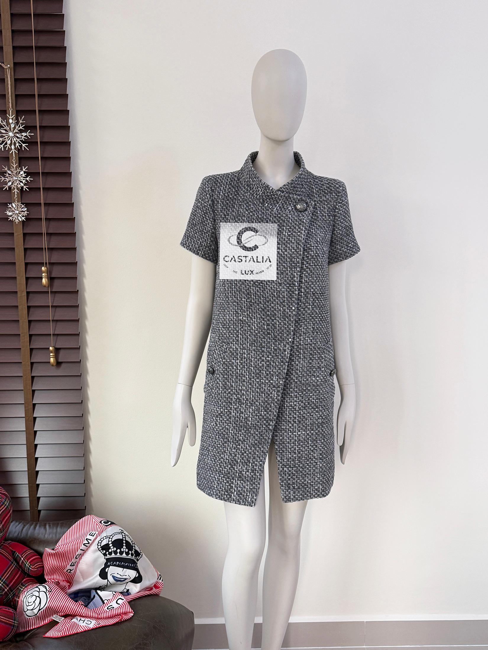 Chanel Lily Allen Style Grey Lesage Tweed Jacket 36 FR In Excellent Condition For Sale In Dubai, AE