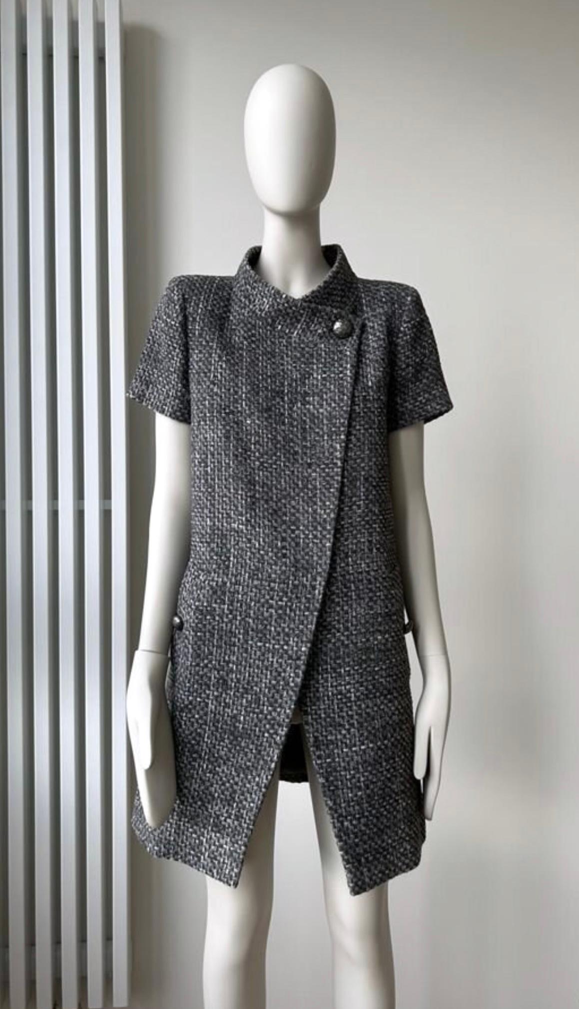 Chanel Lily Allen Style Grey Tweed Jacket For Sale 3