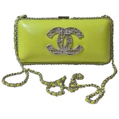Chanel Lime Green Leather Kiss Lock CC Brooch Chain Clutch Crossbody