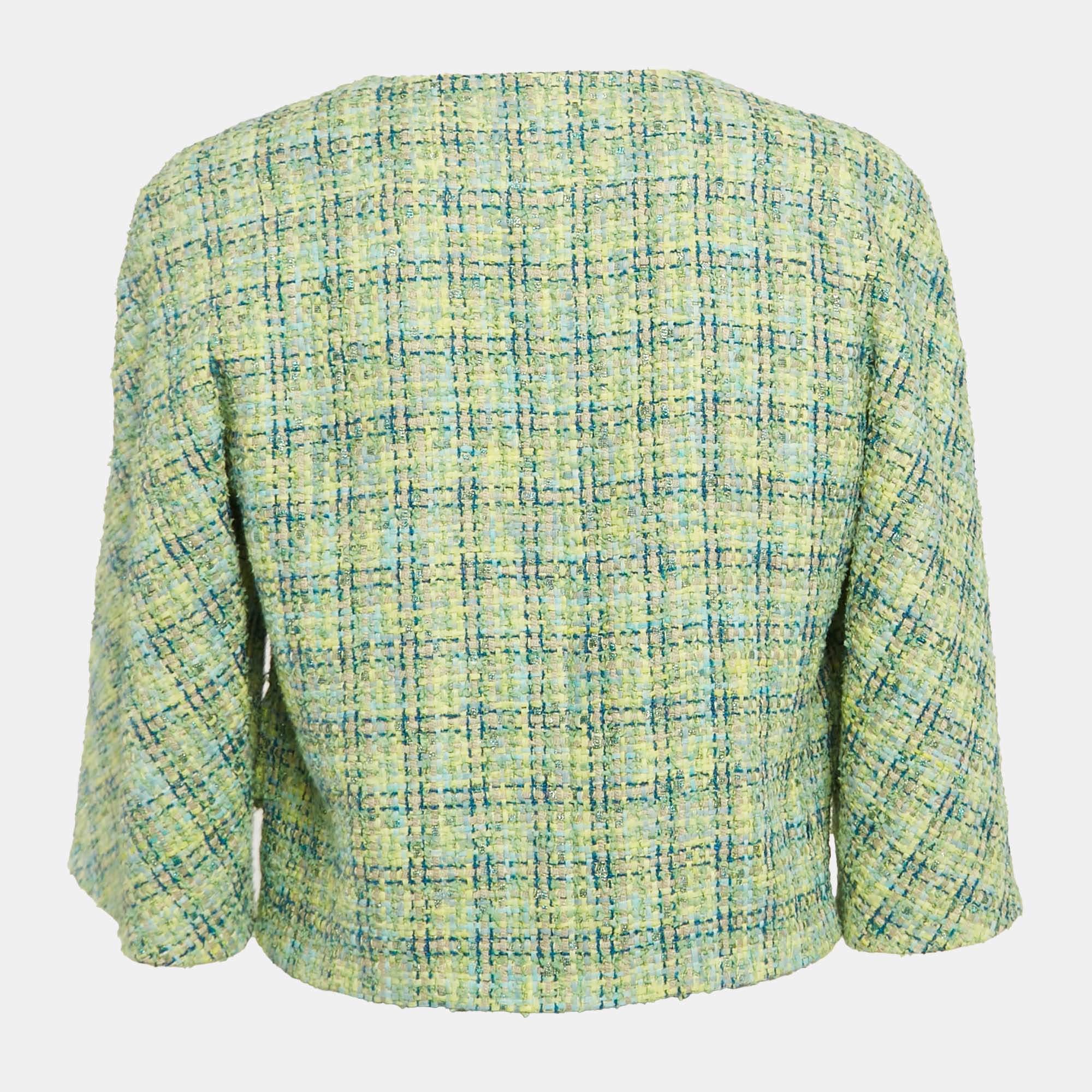 Experience the joy of expert tailoring with this designer jacket. Meticulously made it offers a flawless fit and luxe details ensuring unmatched comfort. This creation will elevate your style effortlessly.