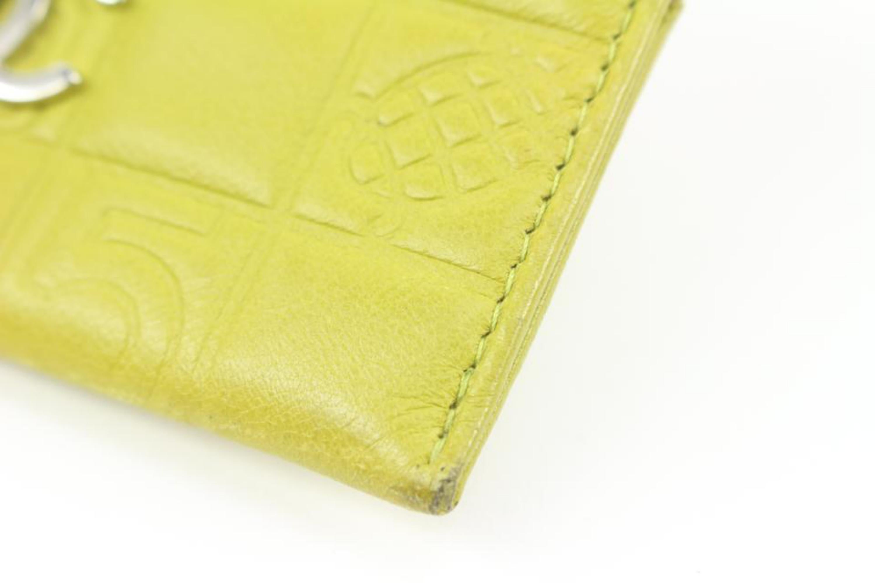 Chanel Lime Green Quilted Chocolate Bar Card Holder Wallet Case 52ck322s
Date Code/Serial Number: 8643173
Made In: France
Measurements: Length:  4