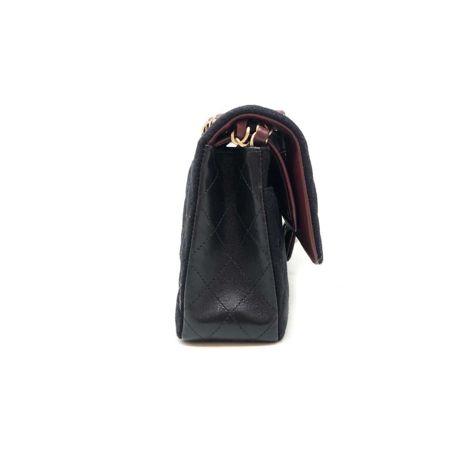 Black CHANEL Limited Edition 2018 Cruise, black felt