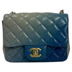 Chanel Edizione Limitata Blu Degrade Trapuntato Mini Flap Borsa