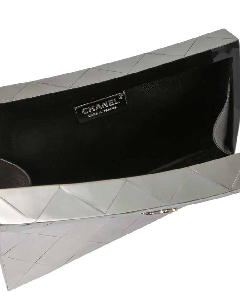Chanel Limited Edition Curved Warped Mirror Silver Metallic Minaudière  Clutch For Sale at 1stDibs