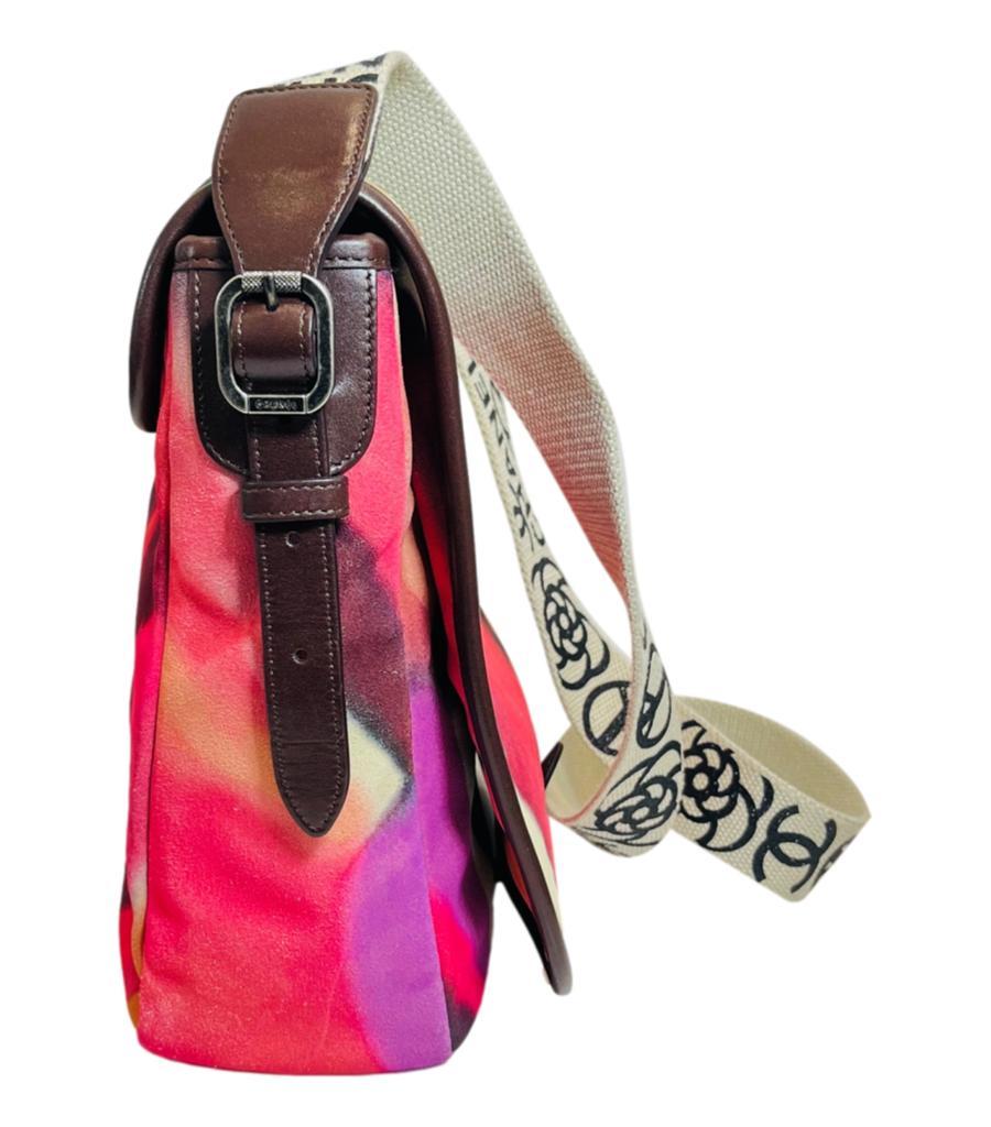Chanel Limited Edition Graffiti Flower Power Nubuck Messenger Bag
Multicoloured graffiti motif crossbody bag designed with dark brown leather trims and 'CC' logo painted to the centre.
Featuring white woven strap with signature 'CC' logo, 'Chanel'