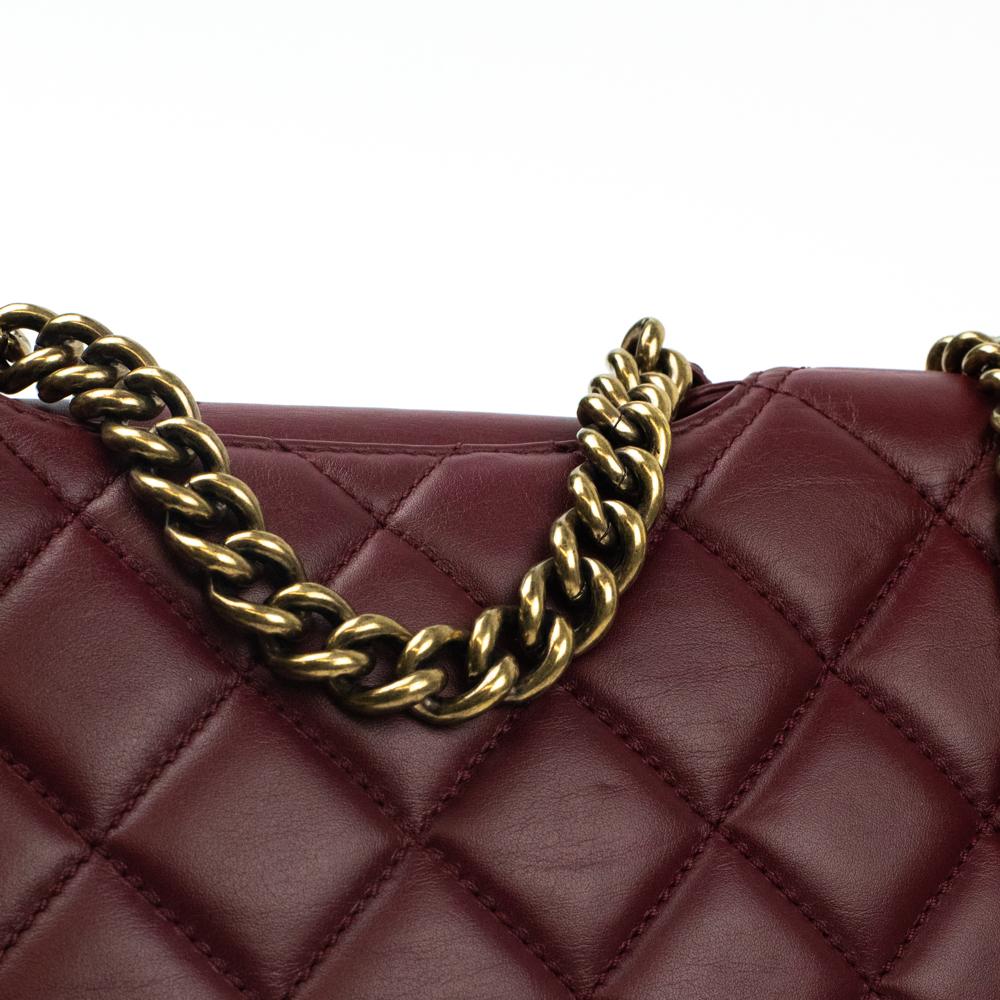 CHANEL, limitierte Auflage in burgunderrotem Leder 5