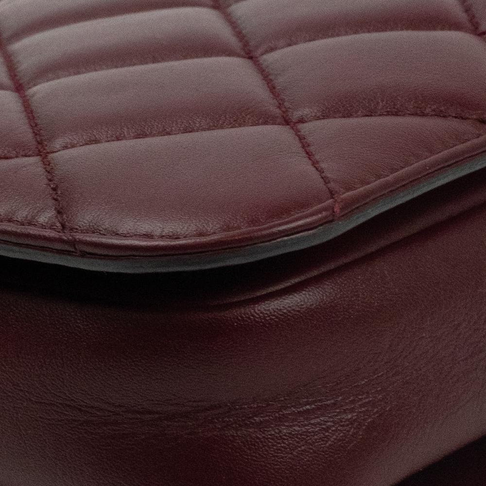 CHANEL, limitierte Auflage in burgunderrotem Leder 8