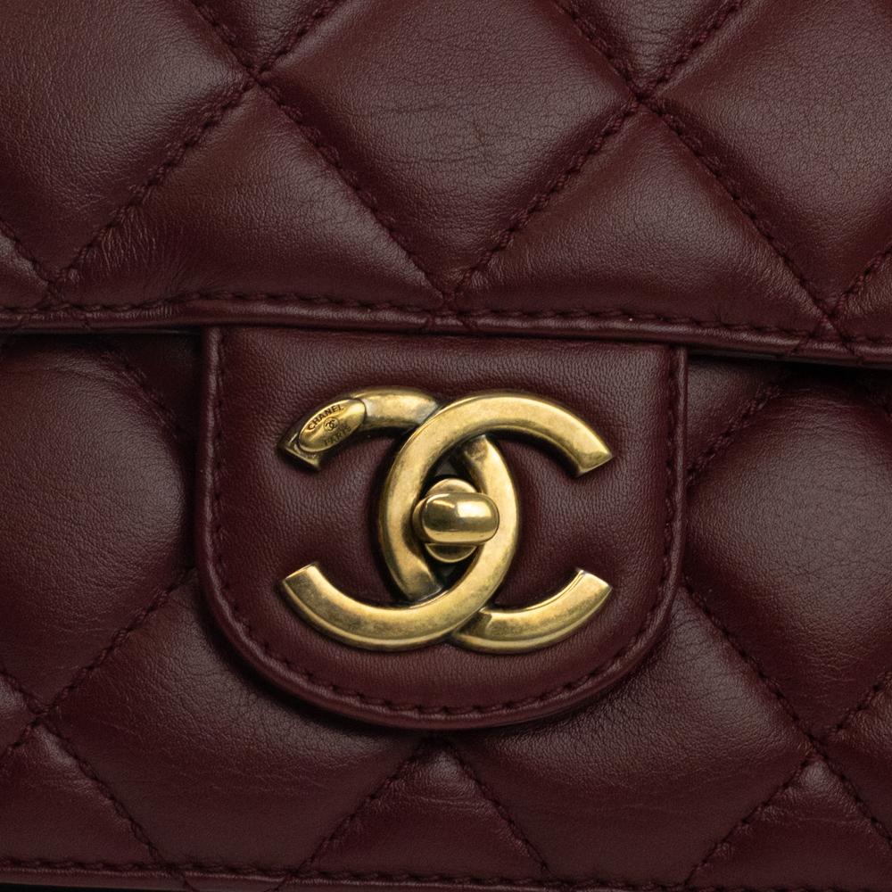 CHANEL, limitierte Auflage in burgunderrotem Leder 4