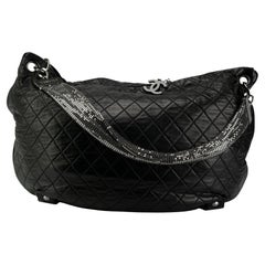 Chanel Limited Edition Jumbo Mesh Chain Lammfell gesteppt Hobo Satchel