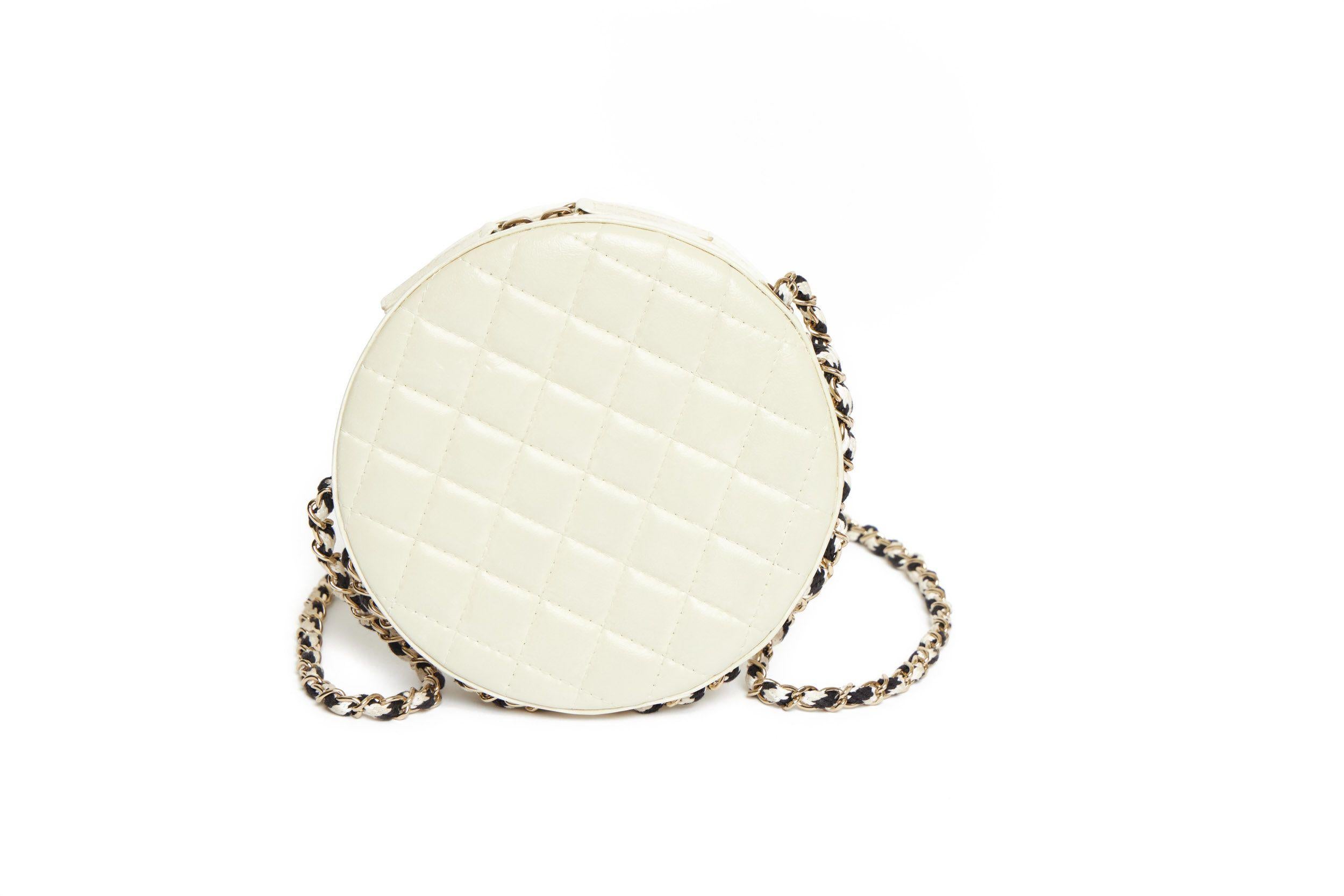 Beige Chanel Limited Edition La Pausa Bag For Sale