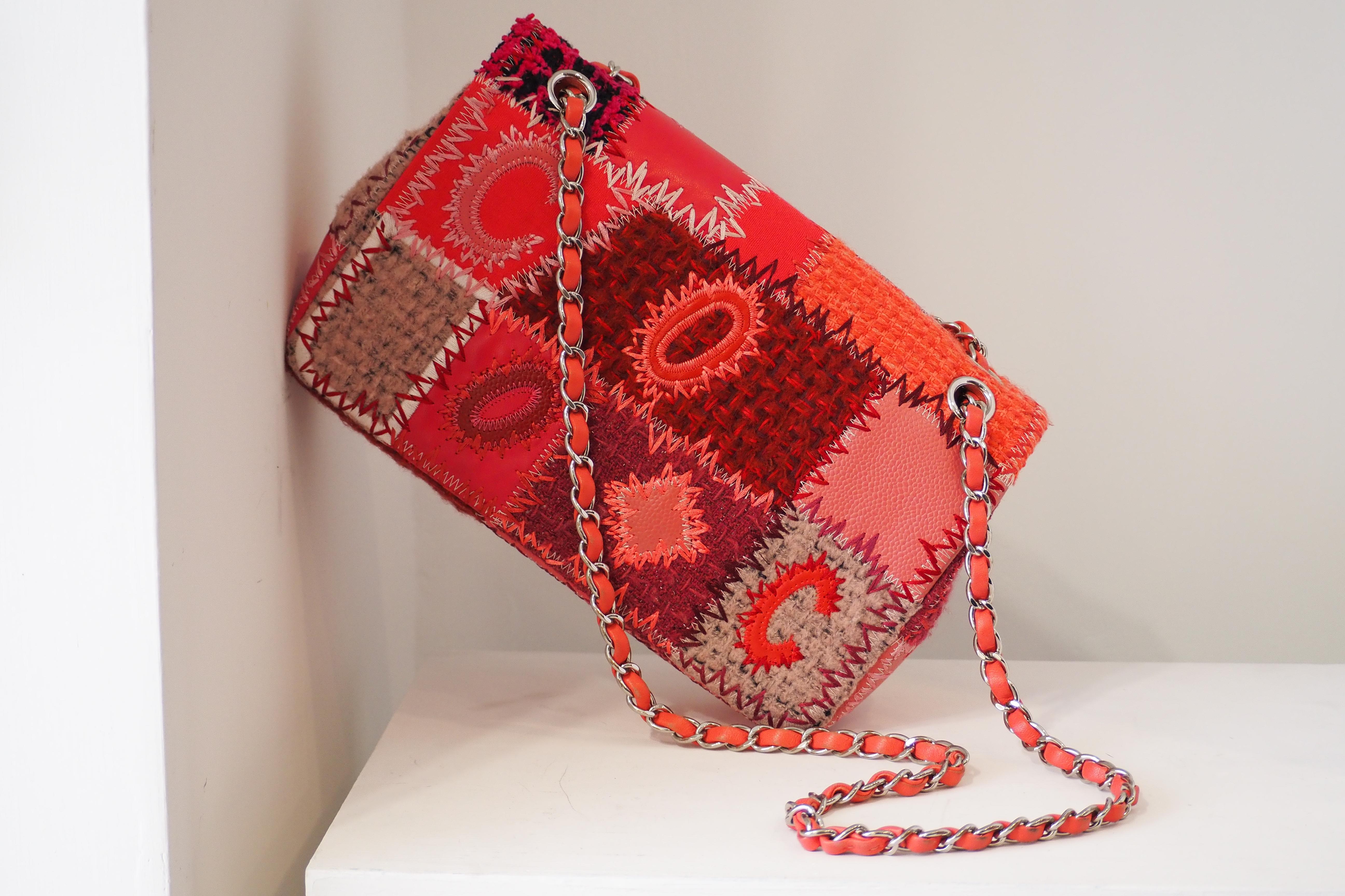 Borsa a tracolla Chanel patchwork in edizione limitata in vendita 7