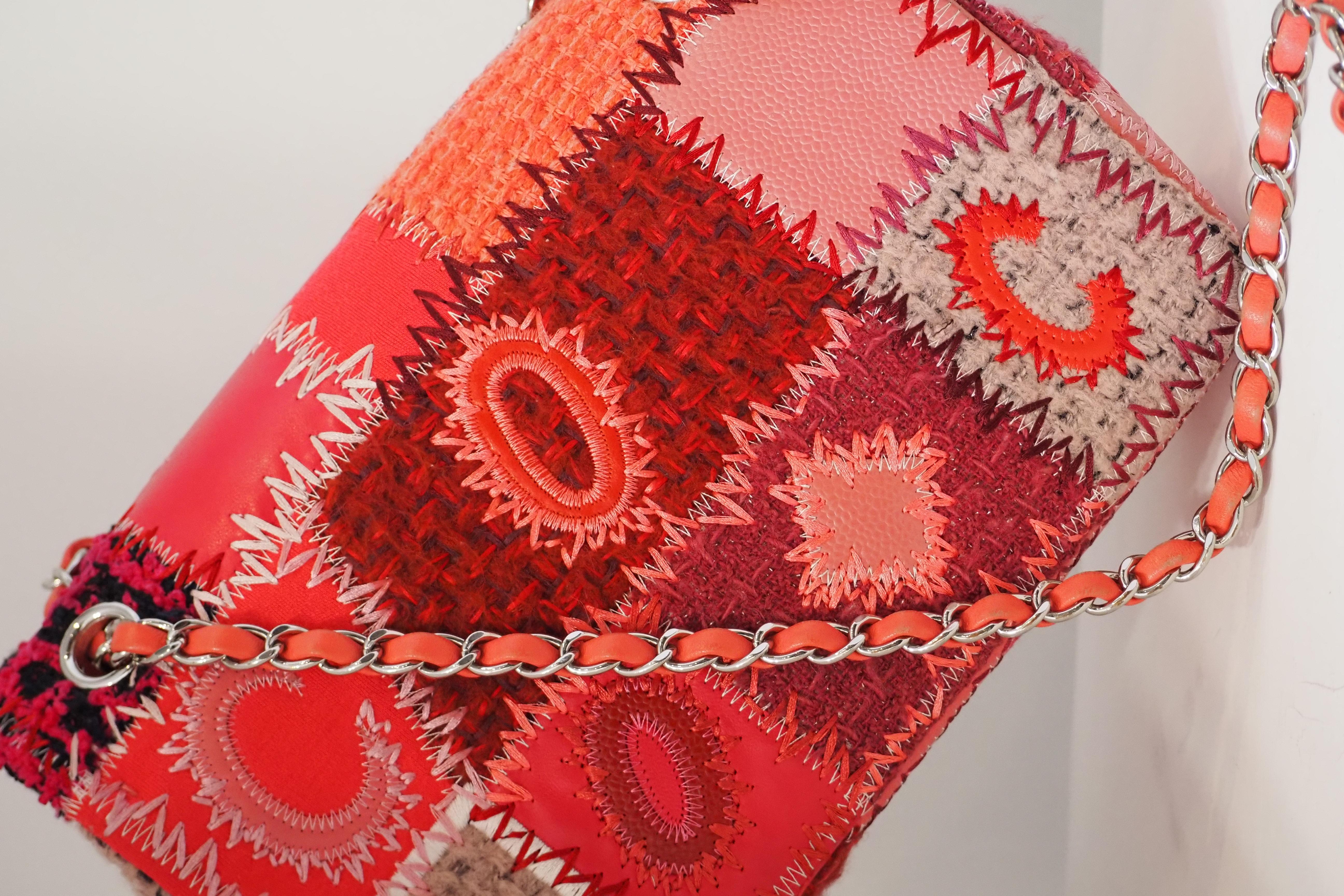 Borsa a tracolla Chanel patchwork in edizione limitata in vendita 10