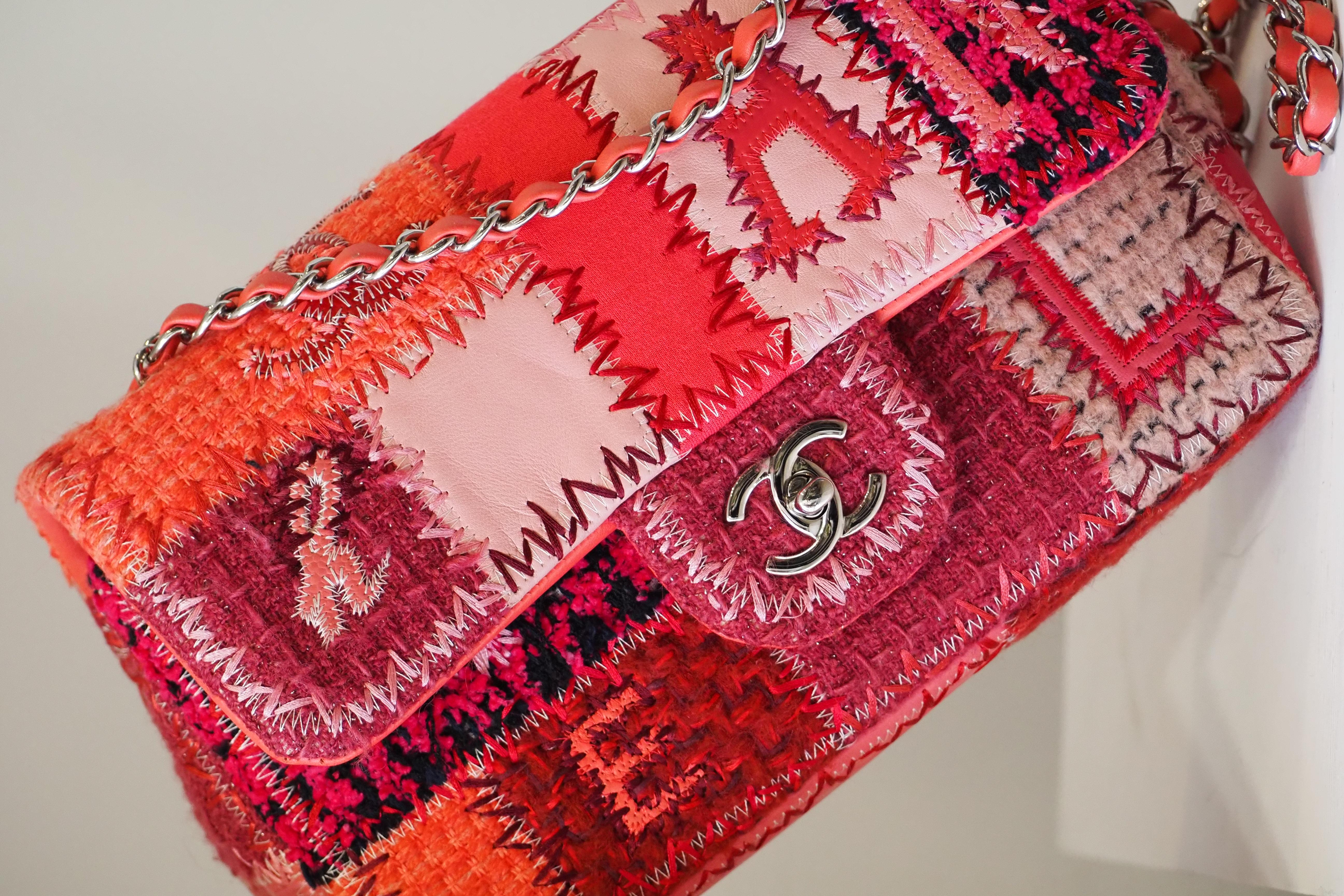 Borsa a tracolla Chanel patchwork in edizione limitata in vendita 2