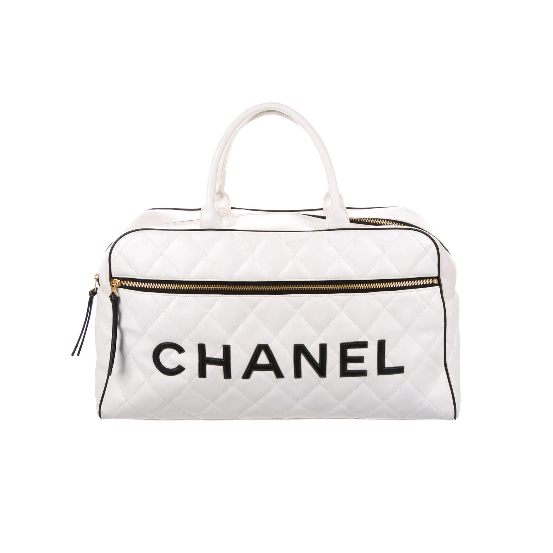 Chanel Limited Edition Vintage Duffel Tote White and Black Leather Weekend Bag In Good Condition For Sale In Miami, FL